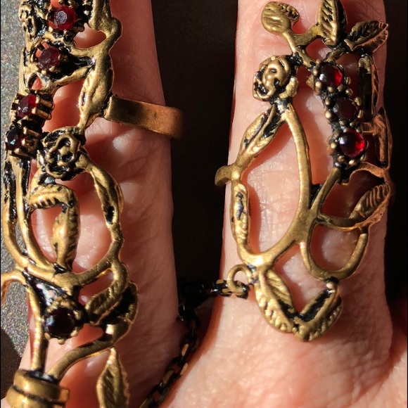 Chain attached double rings for 2 fingers OS - Picture 4 of 6